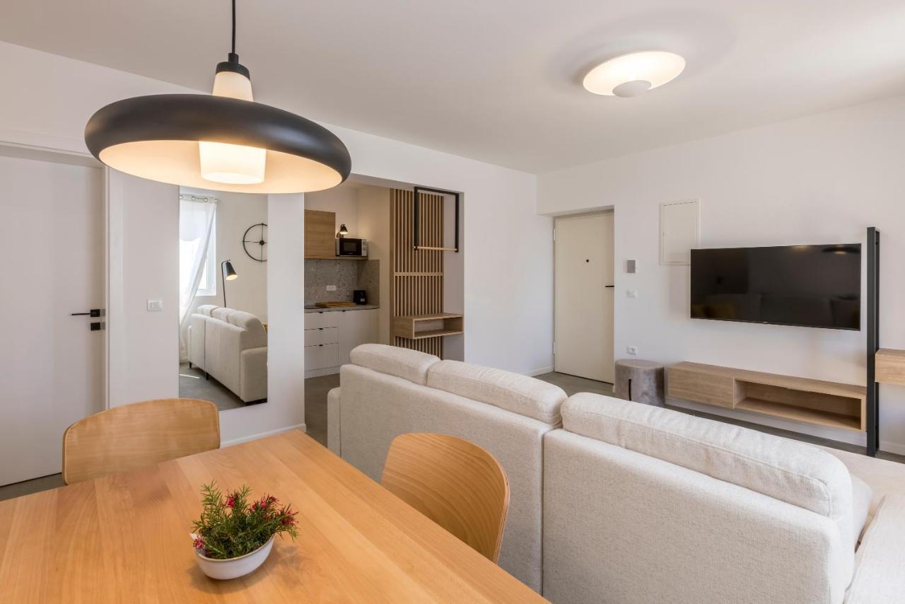 Porto Sereno Apartments Σίμπενικ Εξωτερικό φωτογραφία