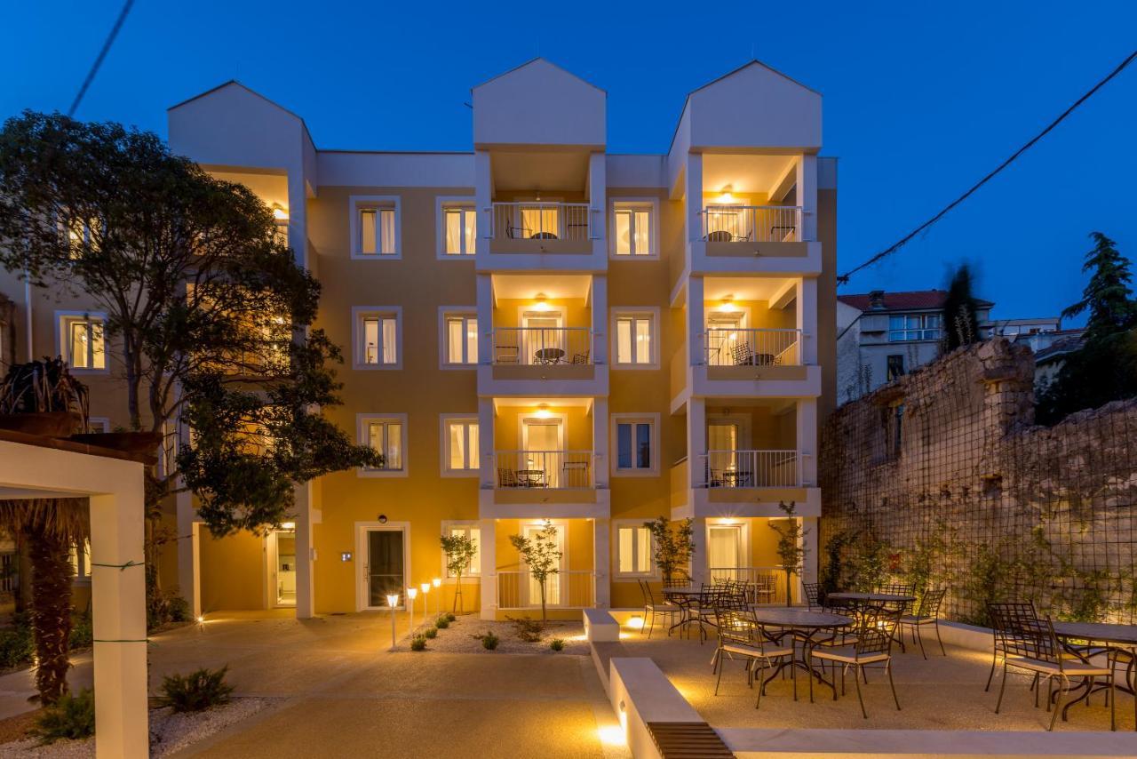 Porto Sereno Apartments Σίμπενικ Εξωτερικό φωτογραφία