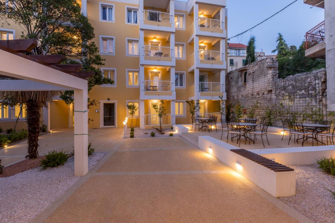 Porto Sereno Apartments Σίμπενικ Εξωτερικό φωτογραφία