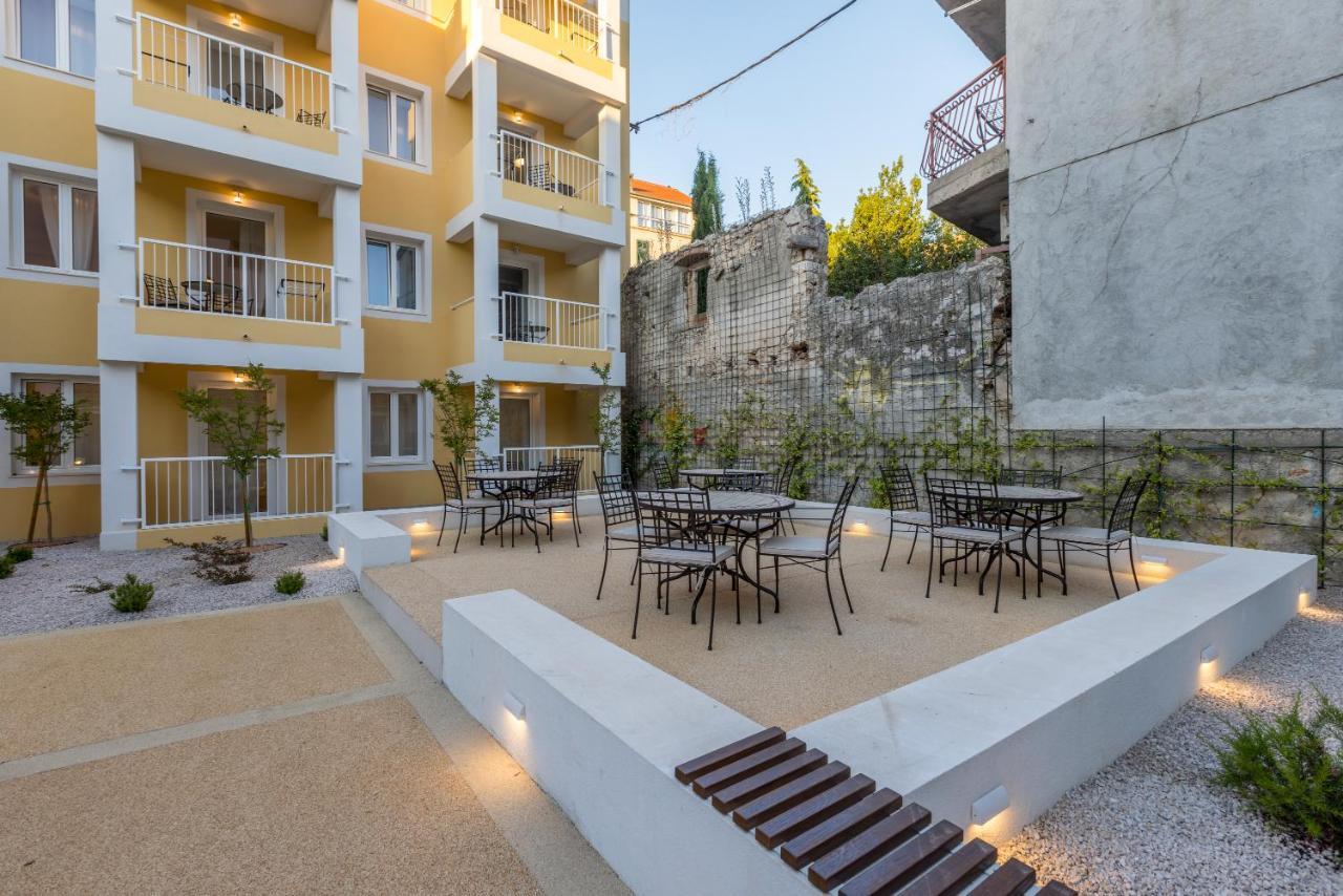Porto Sereno Apartments Σίμπενικ Εξωτερικό φωτογραφία