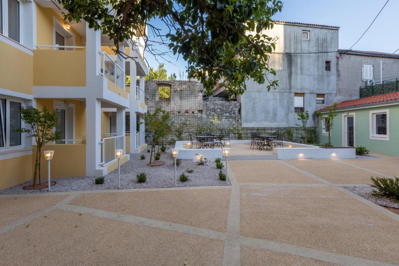 Porto Sereno Apartments Σίμπενικ Εξωτερικό φωτογραφία